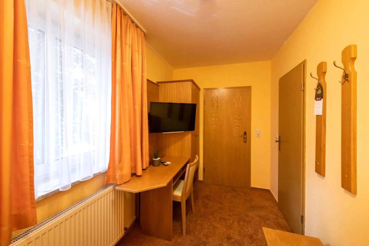באד בלאנקנבורג Hotel Zum Steinhof מראה חיצוני תמונה